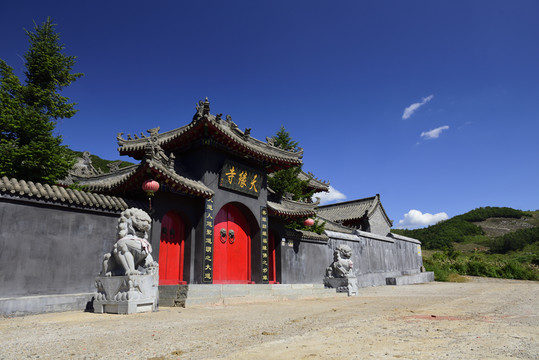 寺院側(cè)面