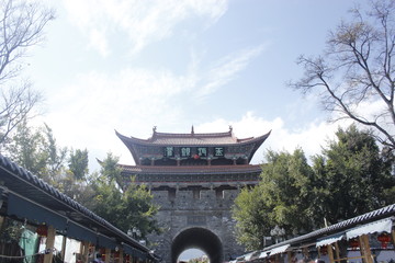 古城城門口