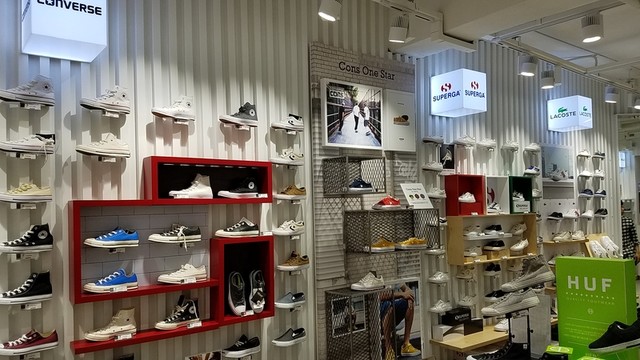 潮鞋店