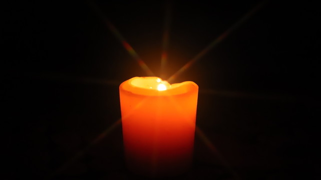 燭光