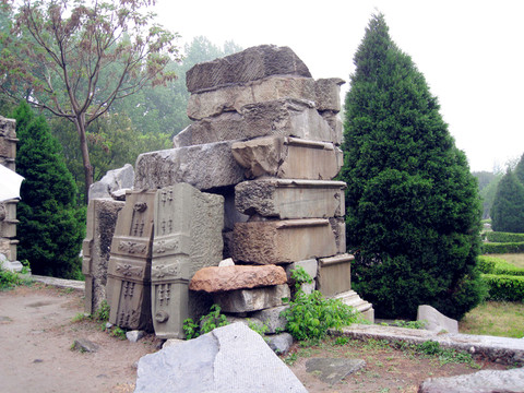 圓明園殘石