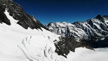 瑞士雪山