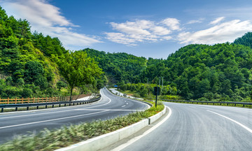 山間公路