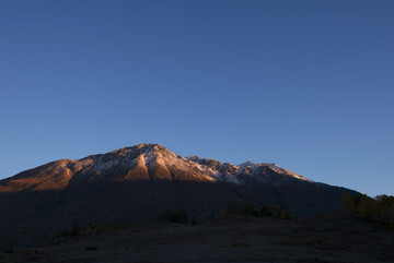 雪山風(fēng)光