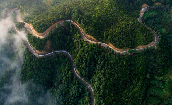 山區(qū)公路