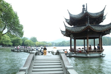 雷峰塔景區(qū)