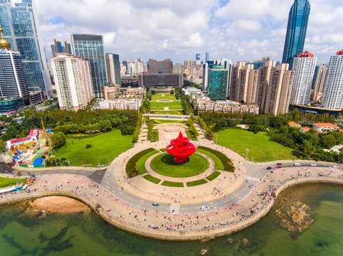 航拍青島五四廣場(chǎng)