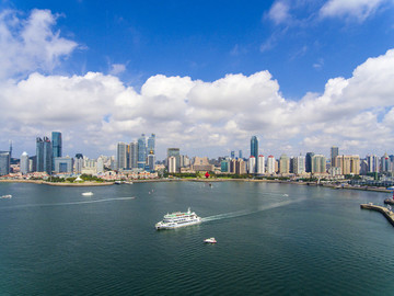 航拍青島海濱
