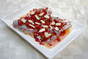 剁椒蒸魚腩