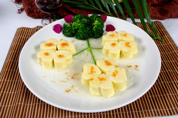 蟹子西施豆腐