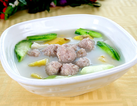 水瓜浸肉丸