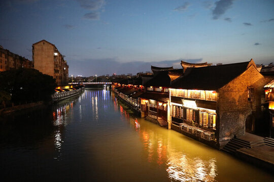 古鎮(zhèn)夜景