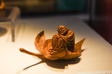 雕刻木雕