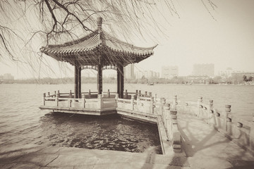 大明湖黑虎泉