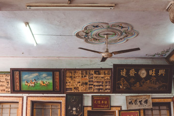 老宅內(nèi)景