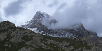 天山
