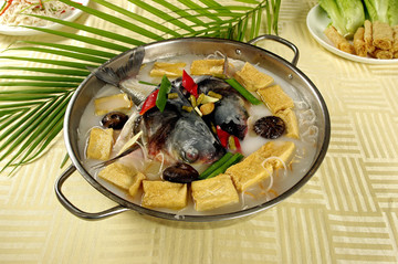 大鍋豆腐魚