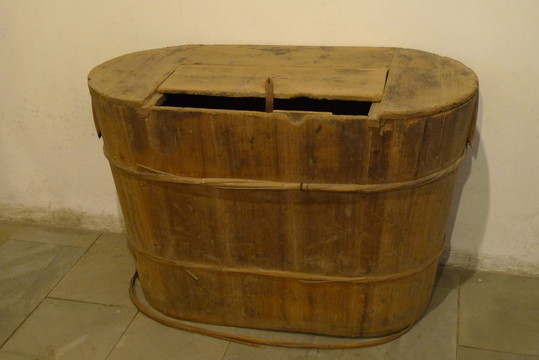 黃桶
