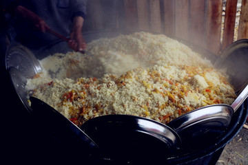 新疆抓飯擋不住的誘惑