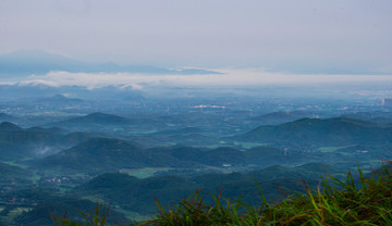 晨曦霧景