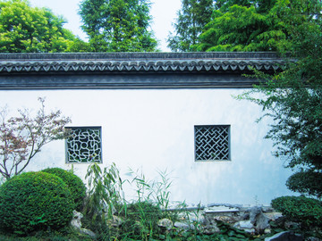 青磚白墻