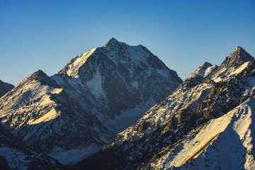 天格爾冰山