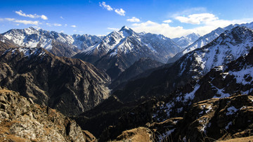 天山