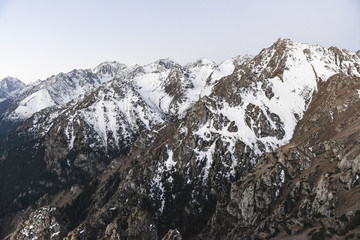 天山雪峰