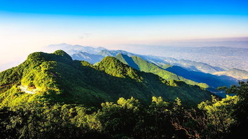 華瑩山