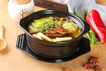 鮮椒牛肉米線