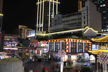 無錫崇安寺商業(yè)街區(qū)夜景