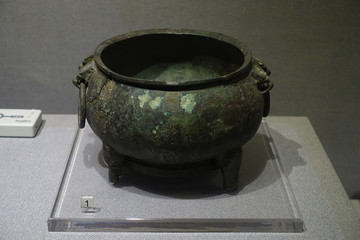 西周雙耳雙環(huán)簋