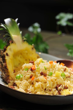 菠蘿炒飯