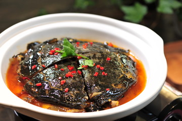 紅煨甲魚(yú)