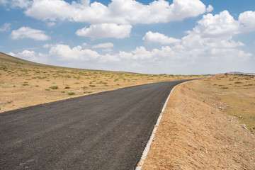 烏蘭察布火山公路