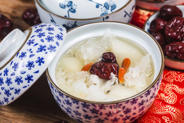 雪梨燉銀耳湯