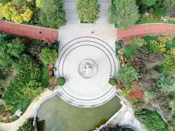 無人機(jī)航拍城市公園