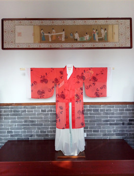 傳統(tǒng)服飾