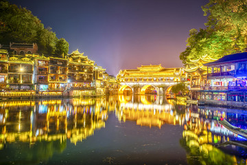 鳳凰古鎮(zhèn)夜景