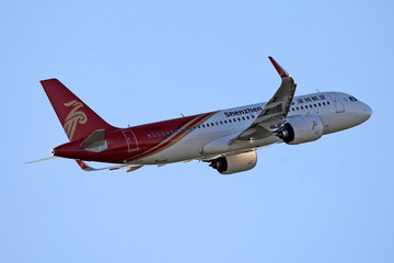 深圳航空飛機起飛