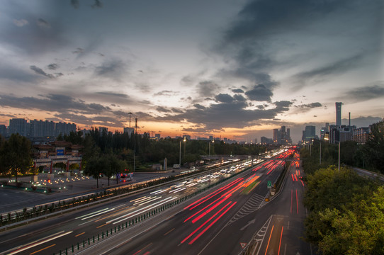 城市夕陽