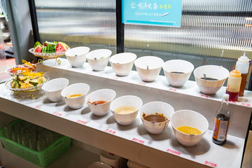 火鍋調(diào)料區(qū)