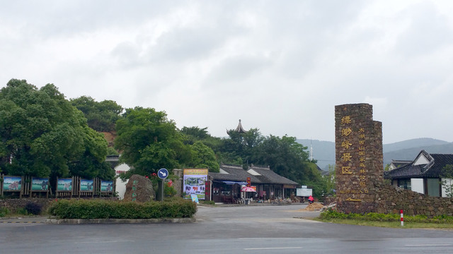 太湖西山島縹緲峰