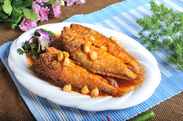 紅燒小黃魚(yú)
