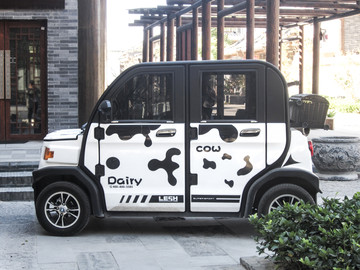 電動四輪車