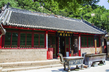 千山皈源寺舊址大雄寶殿
