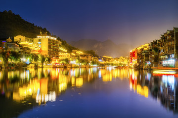鎮(zhèn)遠(yuǎn)古城夜景