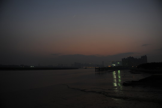 黃昏江景