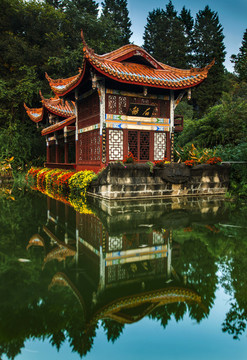 綿陽(yáng)風(fēng)光石舫