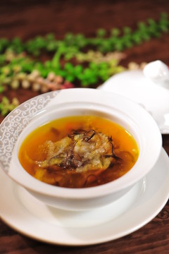 鮑汁扣花膠